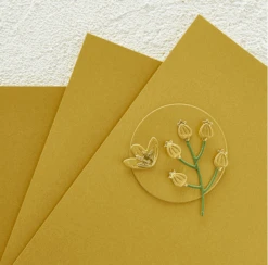 Spellbinders - Brushed Gold Cardstock